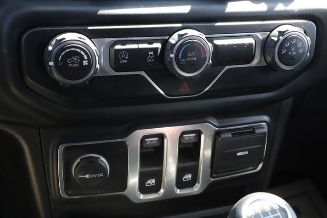 2019 Jeep Wrangler Sport S 4x4