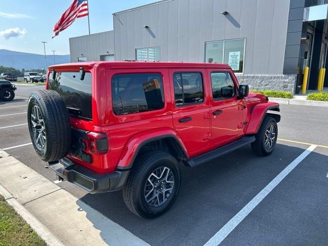 2021 Jeep Wrangler Unlimited Sahara Altitude 4x4