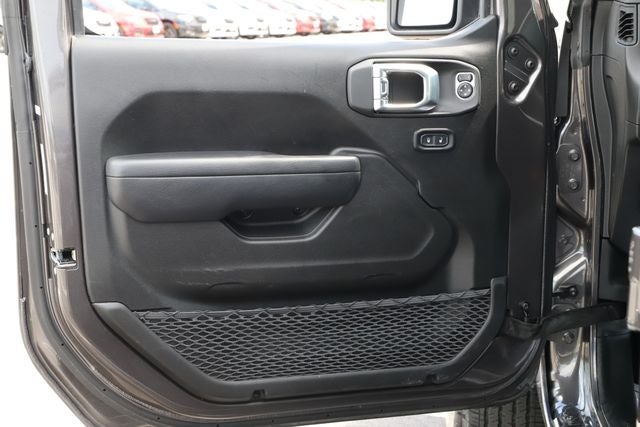 2025 Jeep Wrangler 4-Door Summit 4x4