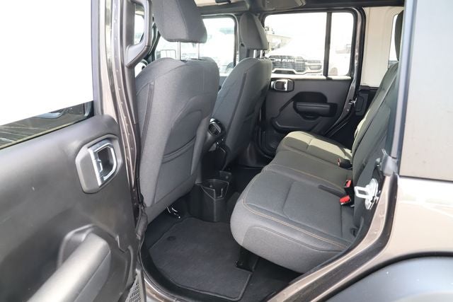 2025 Jeep Wrangler 4-Door Summit 4x4