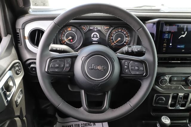 2025 Jeep Wrangler 4-Door Summit 4x4