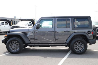 2025 Jeep Wrangler 4-Door Summit 4x4