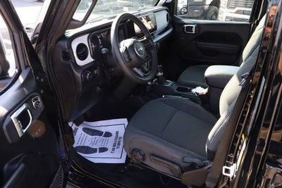2025 Jeep Wrangler 4-Door Summit 4x4