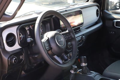 2025 Jeep Wrangler 4-Door Summit 4x4