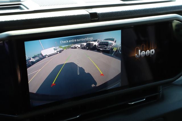 2025 Jeep Wrangler 4-Door Summit 4x4