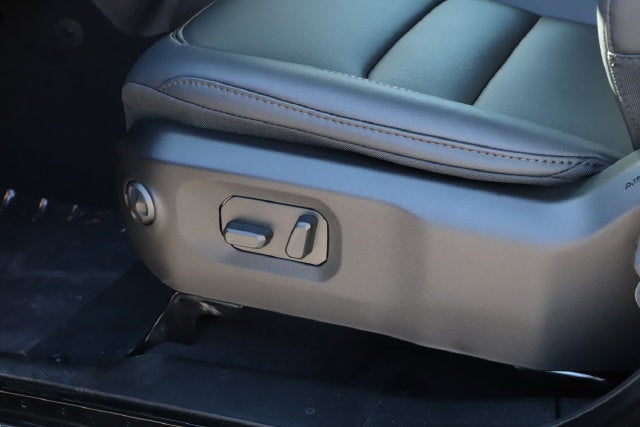 2027 Jeep Wrangler WRANGLER 4-DOOR SAHARA