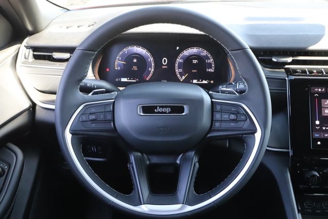 2026 Jeep Grand Cherokee GRAND CHEROKEE LAREDO X 4X4