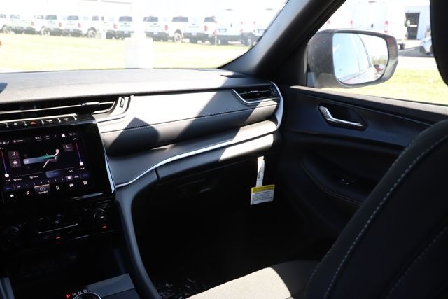 2026 Jeep Grand Cherokee GRAND CHEROKEE LAREDO X 4X4