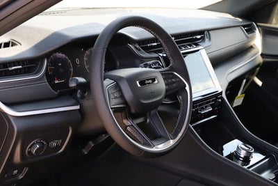 2026 Jeep Grand Cherokee GRAND CHEROKEE LAREDO X 4X4