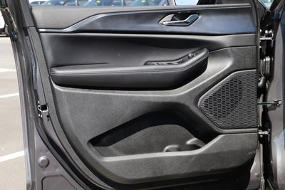 2026 Jeep Grand Cherokee GRAND CHEROKEE LAREDO X 4X4