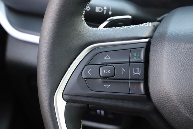 2026 Jeep Grand Cherokee GRAND CHEROKEE LAREDO X 4X4