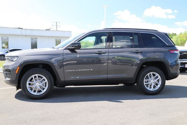 2026 Jeep Grand Cherokee GRAND CHEROKEE LAREDO X 4X4