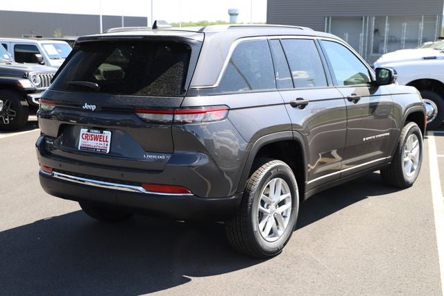 2026 Jeep Grand Cherokee GRAND CHEROKEE LAREDO X 4X4