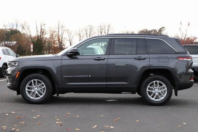 2025 Jeep Grand Cherokee GRAND CHEROKEE LAREDO X 4X4