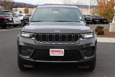 2025 Jeep Grand Cherokee GRAND CHEROKEE LAREDO X 4X4