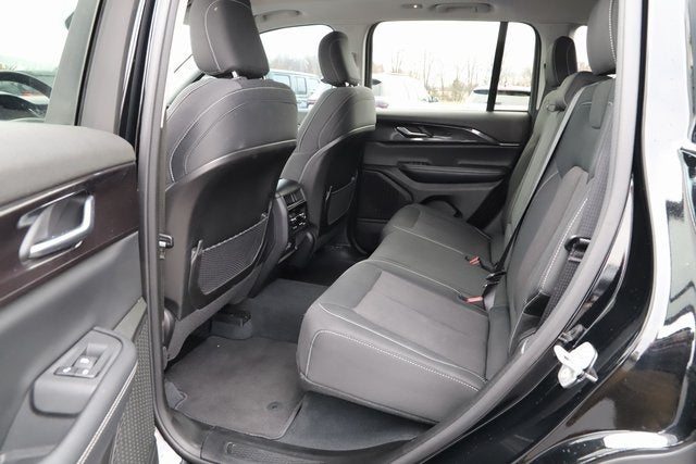 2023 Jeep Grand Cherokee Laredo 4x4