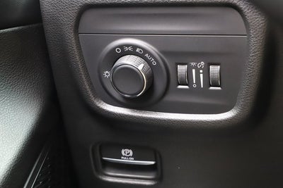 2023 Jeep Grand Cherokee Laredo 4x4