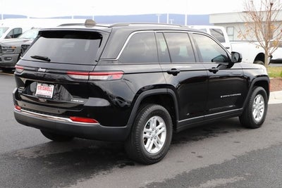 2023 Jeep Grand Cherokee Laredo 4x4