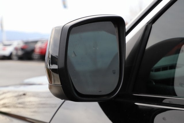 2023 Jeep Grand Cherokee Laredo 4x4