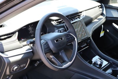 2026 Jeep Grand Cherokee GRAND CHEROKEE LAREDO X 4X4