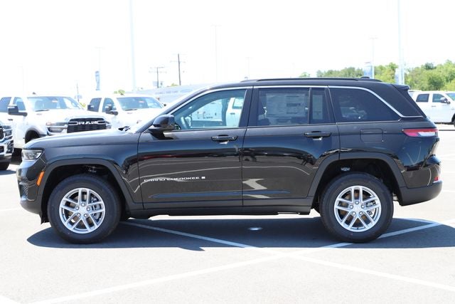 2026 Jeep Grand Cherokee GRAND CHEROKEE LAREDO X 4X4
