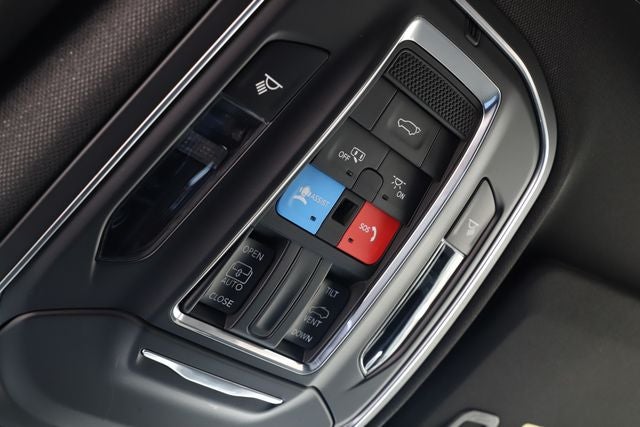 2026 Jeep Grand Cherokee GRAND CHEROKEE LAREDO X 4X4