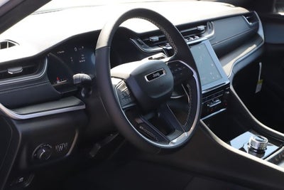 2026 Jeep Grand Cherokee GRAND CHEROKEE LAREDO X 4X4