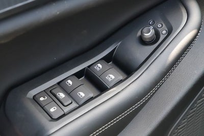 2026 Jeep Grand Cherokee GRAND CHEROKEE LAREDO X 4X4