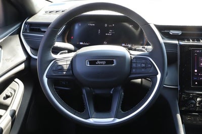 2026 Jeep Grand Cherokee GRAND CHEROKEE LAREDO X 4X4