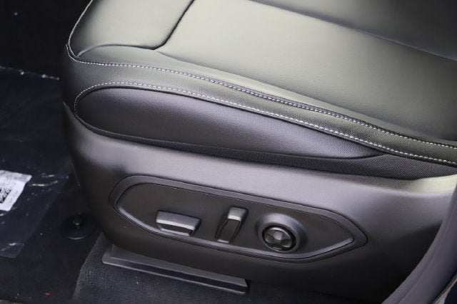 2027 Jeep Grand Cherokee GRAND CHEROKEE LIMITED 4X4