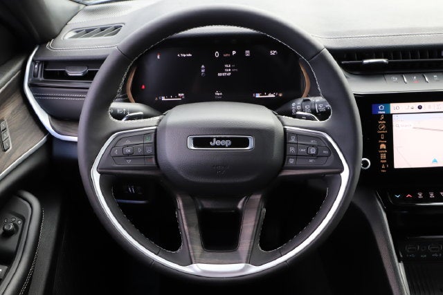 2027 Jeep Grand Cherokee GRAND CHEROKEE LIMITED 4X4