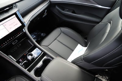 2027 Jeep Grand Cherokee GRAND CHEROKEE LIMITED 4X4
