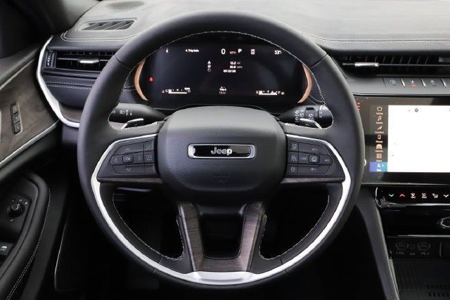 2027 Jeep Grand Cherokee GRAND CHEROKEE LIMITED RESERVE 4X4