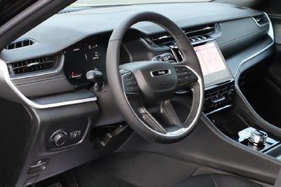 2027 Jeep Grand Cherokee GRAND CHEROKEE L LAREDO X 4X4