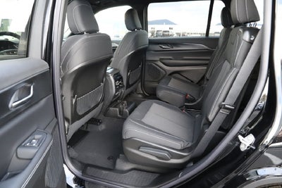 2027 Jeep Grand Cherokee GRAND CHEROKEE L LAREDO X 4X4