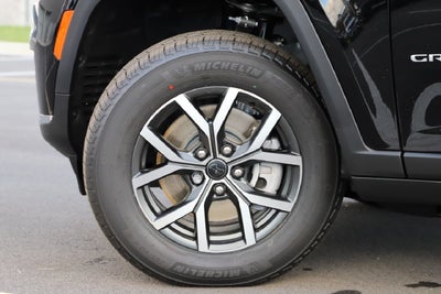 2027 Jeep Grand Cherokee GRAND CHEROKEE L LAREDO X 4X4