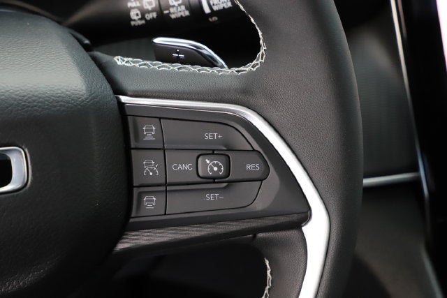 2027 Jeep Grand Cherokee GRAND CHEROKEE L LAREDO X 4X4
