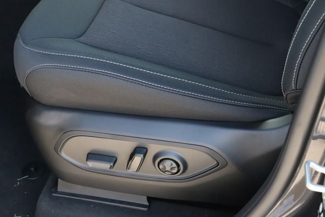 2026 Jeep Grand Cherokee GRAND CHEROKEE L LAREDO X 4X4