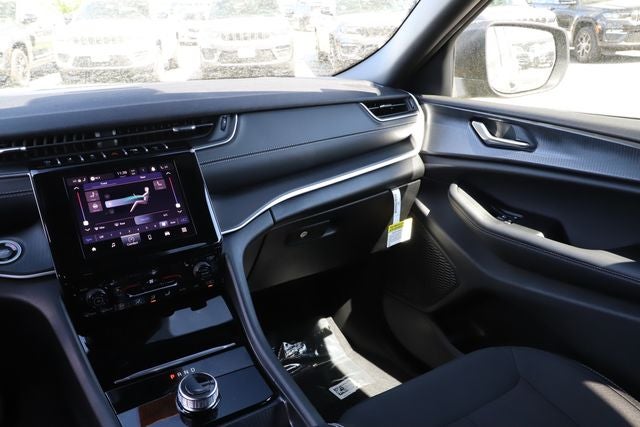 2026 Jeep Grand Cherokee GRAND CHEROKEE L LAREDO X 4X4