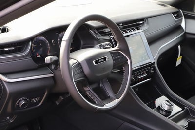 2025 Jeep Grand Cherokee GRAND CHEROKEE L LAREDO X 4X4