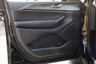 2025 Jeep Grand Cherokee GRAND CHEROKEE L LAREDO X 4X4