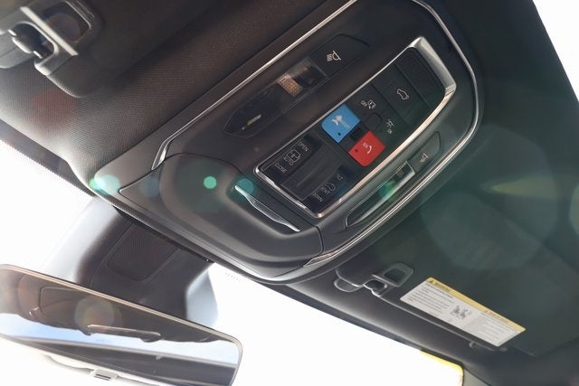 2025 Jeep Grand Cherokee GRAND CHEROKEE L LAREDO X 4X4