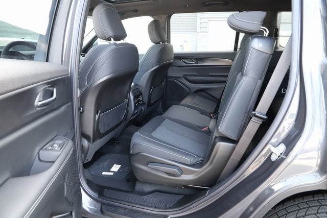 2025 Jeep Grand Cherokee GRAND CHEROKEE L LAREDO X 4X4