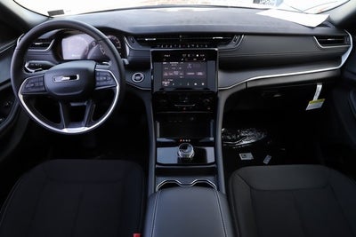 2025 Jeep Grand Cherokee GRAND CHEROKEE L LAREDO X 4X4