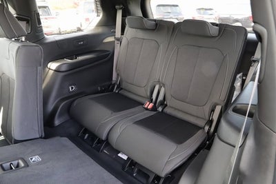 2025 Jeep Grand Cherokee GRAND CHEROKEE L LAREDO X 4X4