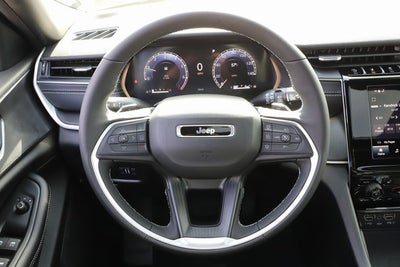 2025 Jeep Grand Cherokee GRAND CHEROKEE L LAREDO X 4X4