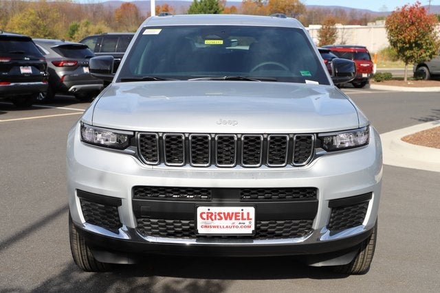 2025 Jeep Grand Cherokee GRAND CHEROKEE L LAREDO X 4X4
