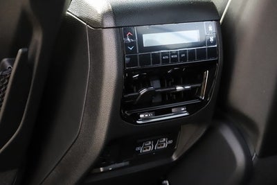 2025 Jeep Grand Cherokee GRAND CHEROKEE L LAREDO X 4X4