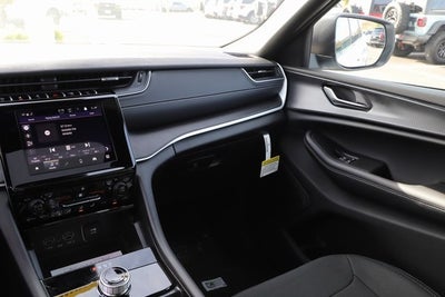 2025 Jeep Grand Cherokee GRAND CHEROKEE L LAREDO X 4X4