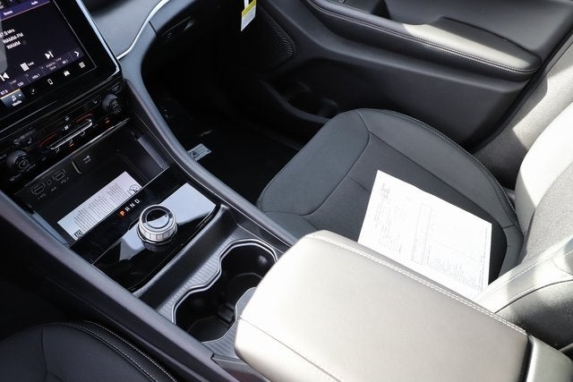 2025 Jeep Grand Cherokee GRAND CHEROKEE L LAREDO X 4X4